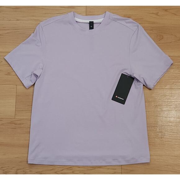 NWT Lululemon Zeroed In Short Sleeve Shirt Light Purple Lilac Mens Size Medium - Picture 1 of 8
